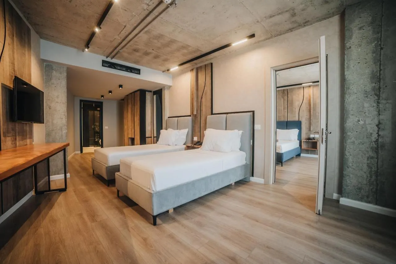 Amr Hotel - Durres Škalngur