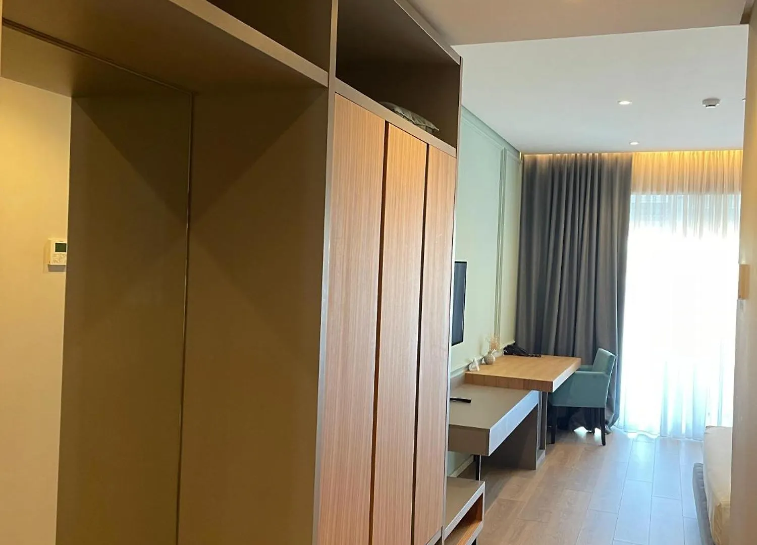 Amr Hotel - Durres Škalngur