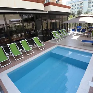 4* Hotel Alvin Comfort